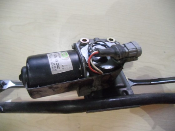 Motor Limpa Vidros Frente Renault Clio 1991 mlv167